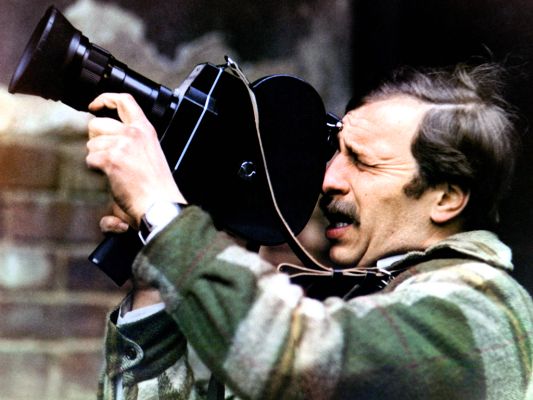 クシシュトフ・キェシロフスキ Krzysztof Kieślowski - Biography